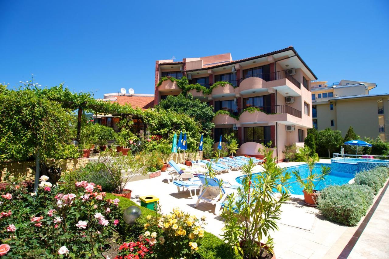 Family Hotel Rainbow Sveti Vlas Luaran gambar