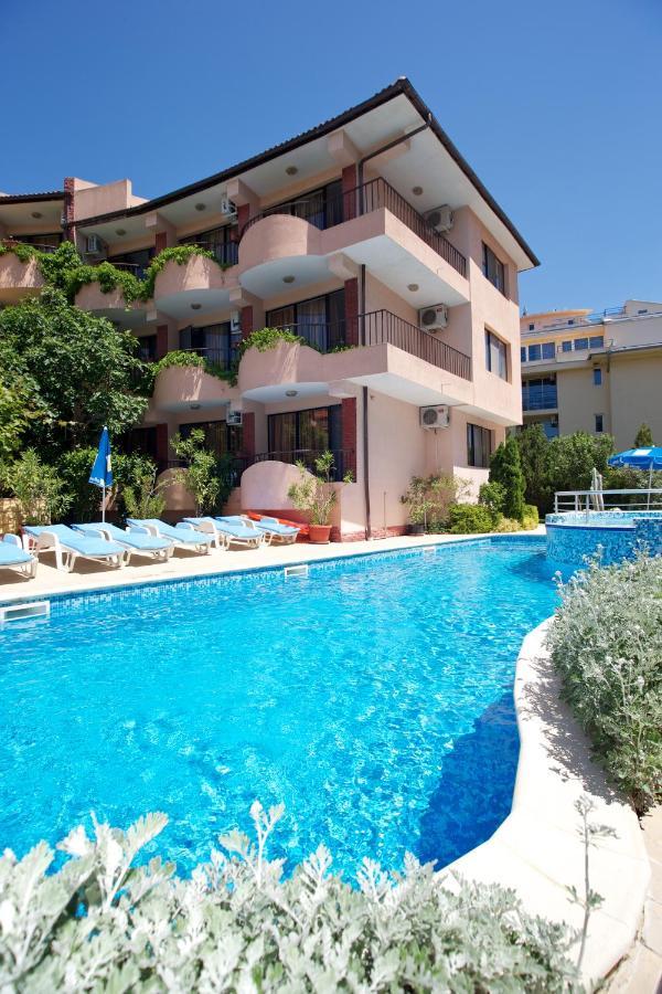 Family Hotel Rainbow Sveti Vlas Luaran gambar