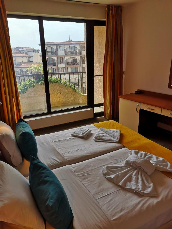Family Hotel Rainbow Sveti Vlas Luaran gambar